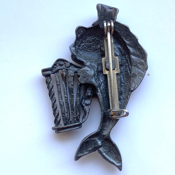 Vintage Fish & Harp Silver Tone Brooch Pin Jewelry Retro Cartoon MCM - Picture 5 of 6